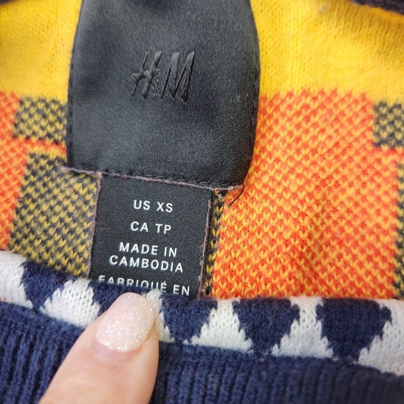 H&M Christmas Friends Sweater Size XS Holiday Santa Print Blue Pullover Shirt - Picture 3 of 5